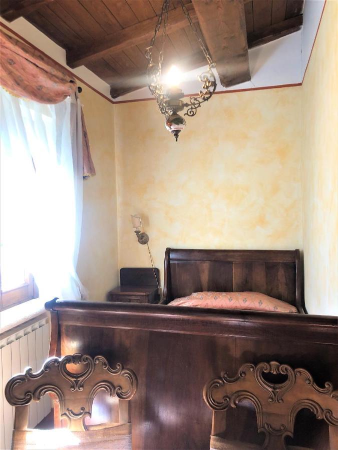 Villa Casale L'Antica Mola à Castel Madama Extérieur photo