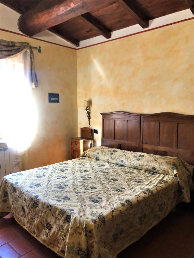 Villa Casale L'Antica Mola à Castel Madama Extérieur photo