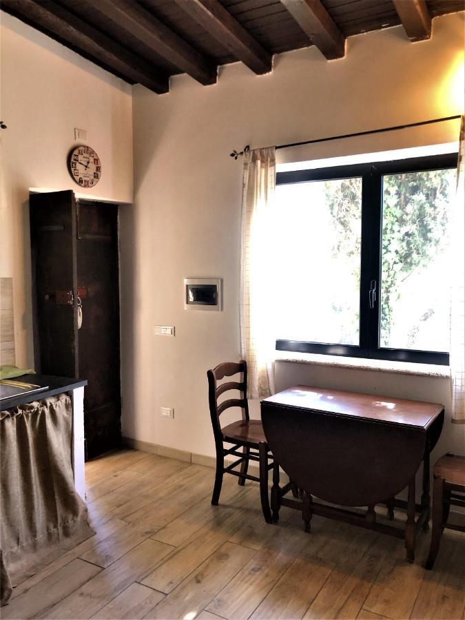 Villa Casale L'Antica Mola à Castel Madama Extérieur photo
