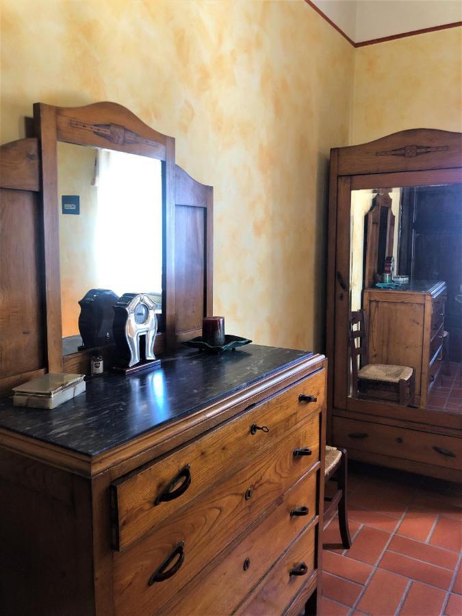 Villa Casale L'Antica Mola à Castel Madama Extérieur photo