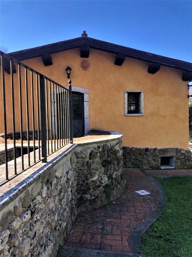Villa Casale L'Antica Mola à Castel Madama Extérieur photo