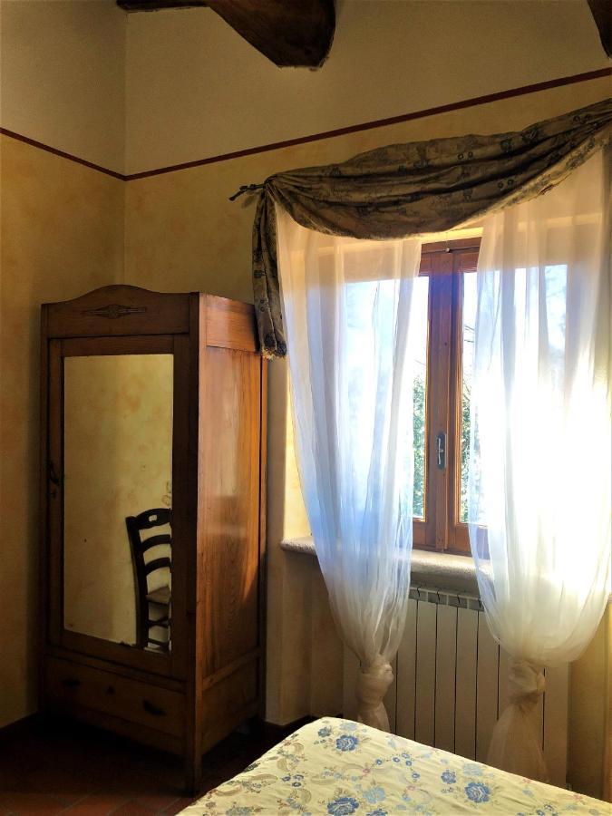 Villa Casale L'Antica Mola à Castel Madama Extérieur photo